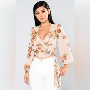 Fashion nova women’s‎ size,L  crisscross, mesh front tie, floral , print blouse